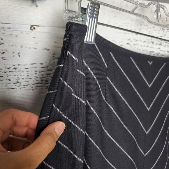 Talbots Women Petite Stripe A-Line Midi Black Wool Blend Skirt Sz 6P Office Wear - Picture 4 of 8